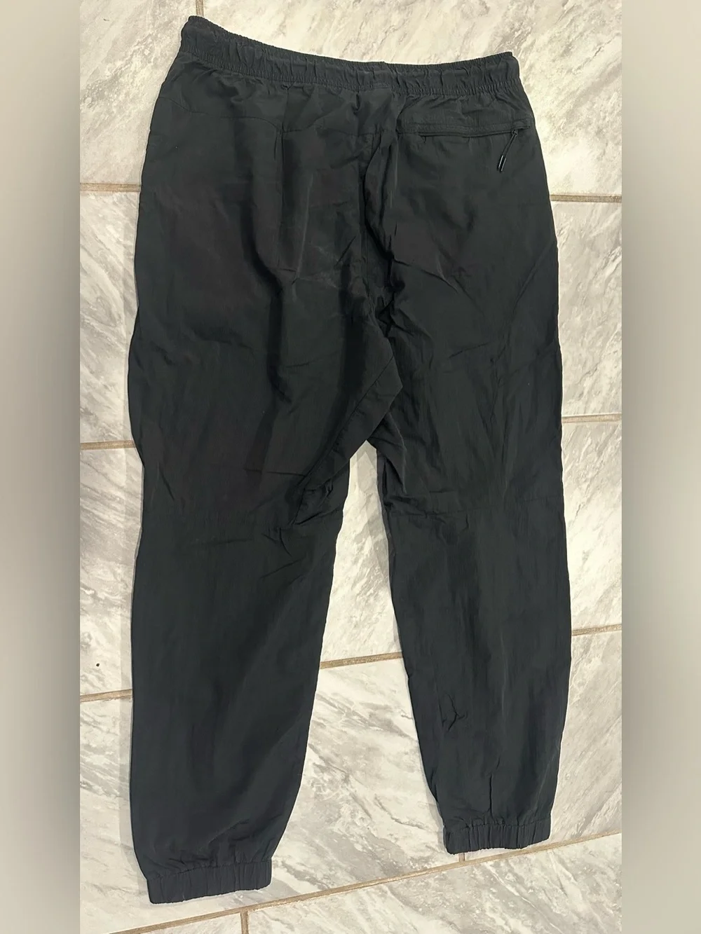 Nike Men’s Black Windbreaker Joggers Size XL FZ0758-01 With Stain